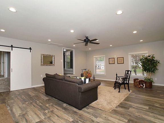 2nd image of 361 Novara Dr