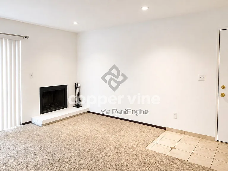 499 Wright St #202 — Photo 4