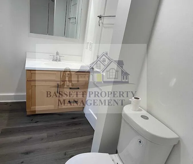109 E Albert St #2 — Photo 17