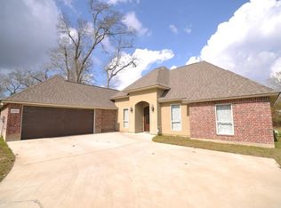 1206 Rue Blakeney, Lake Charles, LA 70611