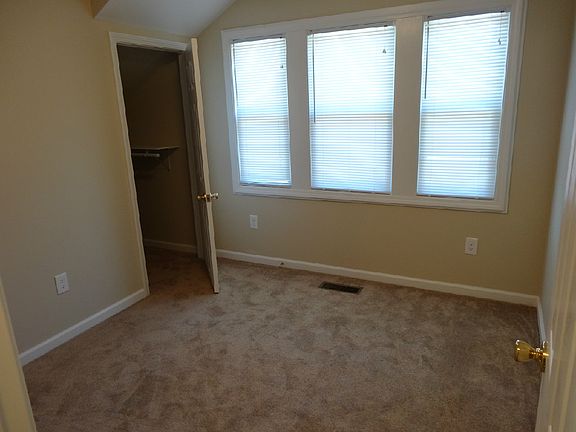4th image of 118 Ballard St APT 1