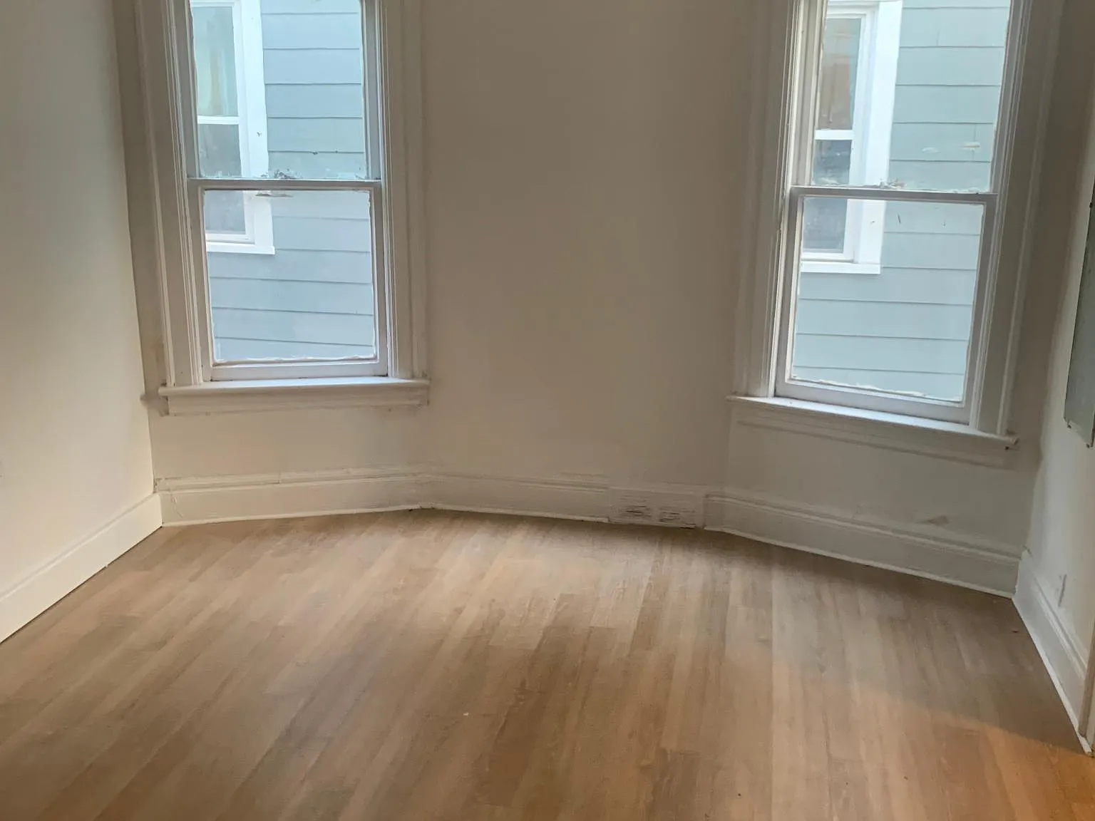 3 bed, $1,100 — Photo 4