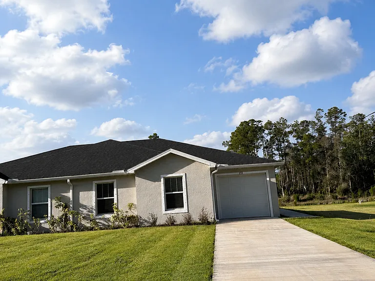 363 Greenbriar Blvd — Photo 2