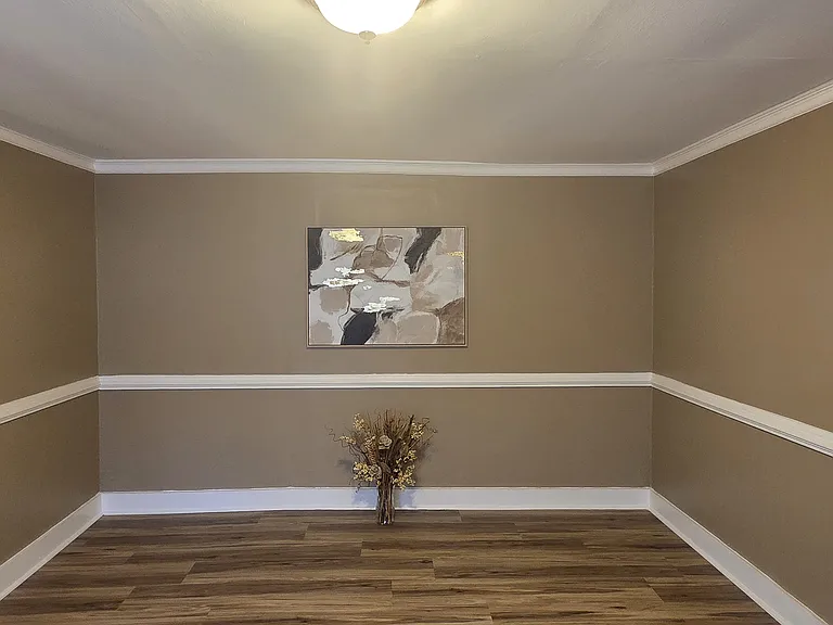 7043 S Goddard Rd — Photo 8