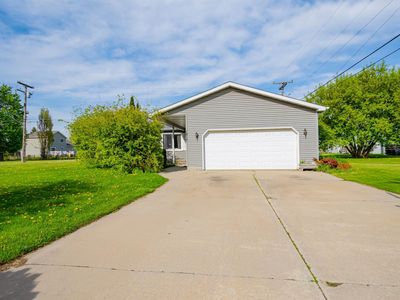 1817 Kern St, Port Huron, MI, 48060