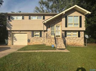 3813 Millbrae Dr NW, Huntsville, AL 35810