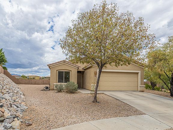 3rd image of 528 E Salt River Pl