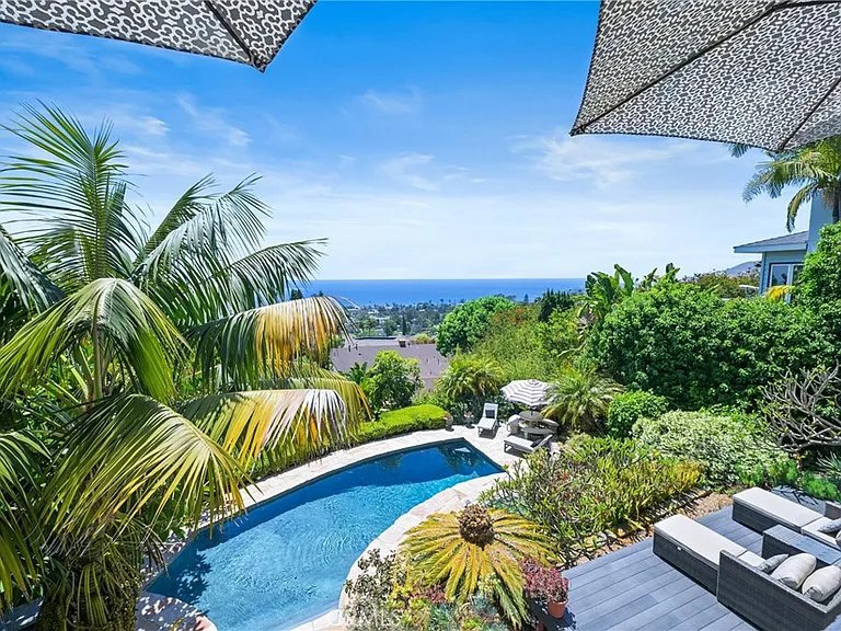 875 Coast View Dr — Photo 56