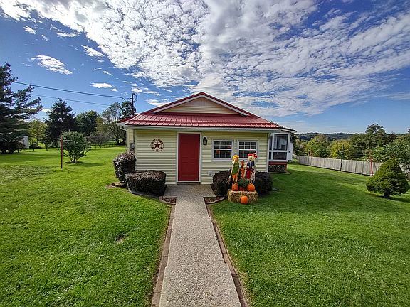 3rd image of 114 Skylark Ln