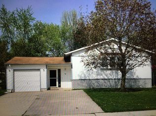 26 Spectrum Dr, Newark, DE 19713