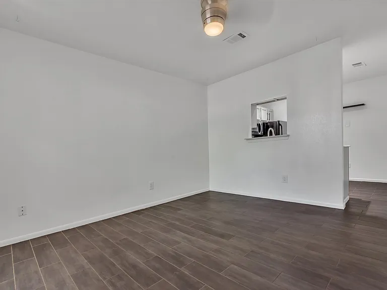 1624 Aquarena Springs Dr #G151 — Photo 4