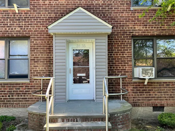 36-35 172nd Street #66, Flushing, NY 11358