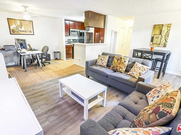 5th image of 838 Coriander Dr Unit B