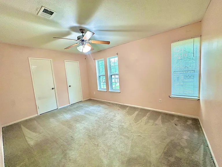 17502 Cassina Dr — Photo 25