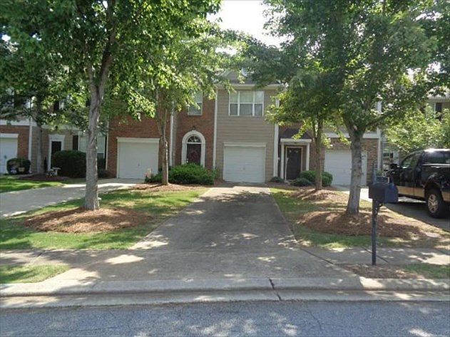 1st image of 164 Oak Green Dr