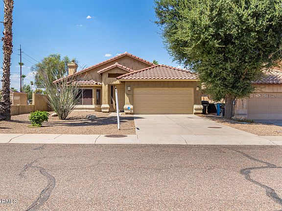 2nd image of 3202 E DESERT COVE Avenue