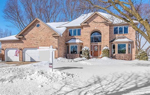 1st image of 303 Woodside Ct