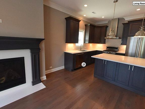 5th image of 874 W Lill Ave #3K