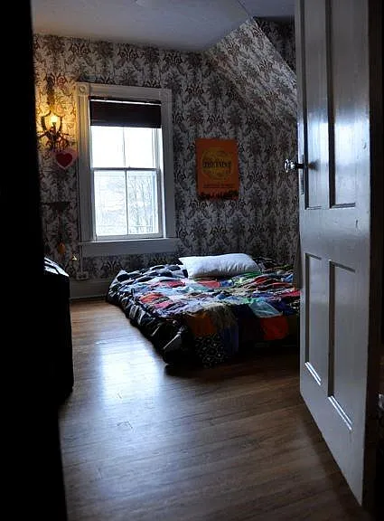 1 Cottage St — Photo 5