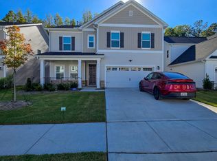 672 Emerald Bay Cir, Raleigh, NC 27610