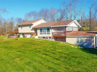 203 Budd Rd, Woodbourne, NY 12788