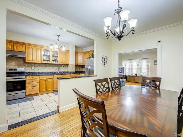 161-10 84th Avenue image 15 of 44