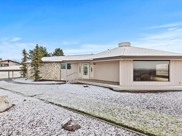 210 Summit Dr, Grandview, WA 98930