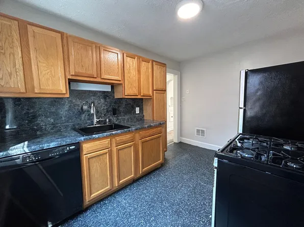 20445 Stratford Rd, Detroit, MI 48221