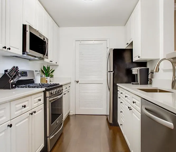 5563 Seminary Rd #406 — Photo 7