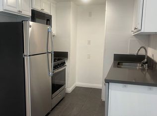 125.5 N Doheny Dr #205, West Hollywood, CA 90069