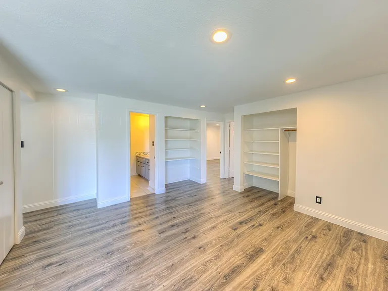 605 Autumn Hills Dr — Photo 16