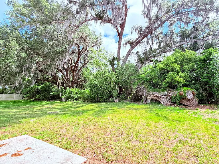 9803 Pepper Tree Pl — Photo 44