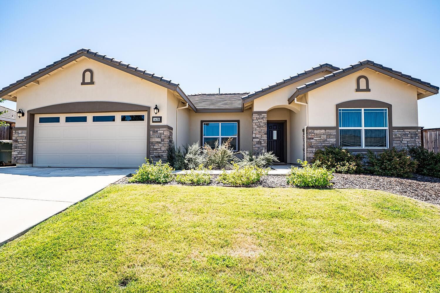 1426 Saint Andrews Ln