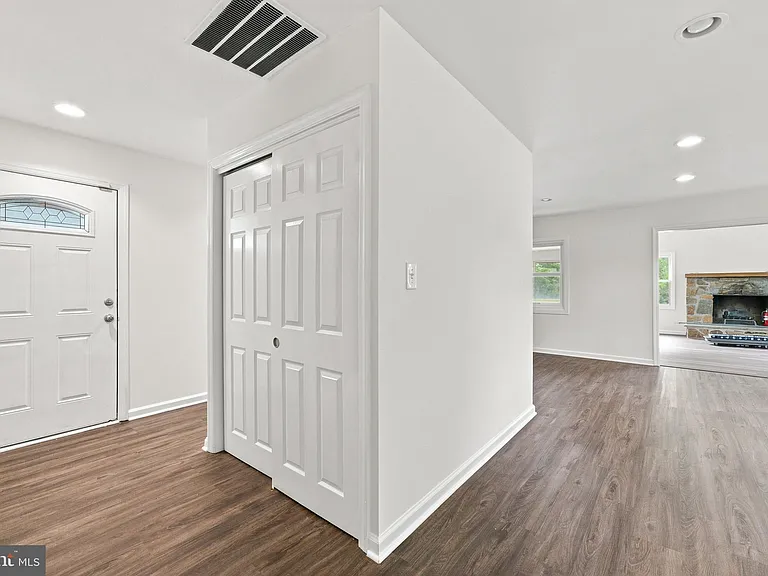 2 Barnwell Ln — Photo 7