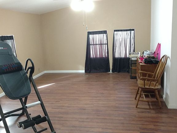 3rd image of 18754 E Valley Cir