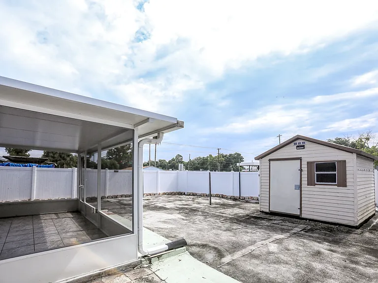 8307 Regina Pl — Photo 24