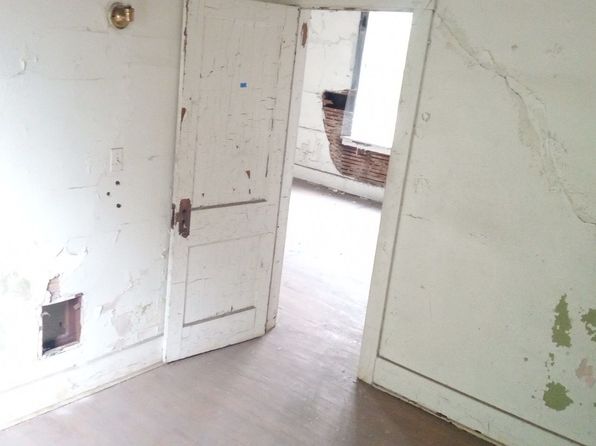 detroit-michigan-245793111 picture