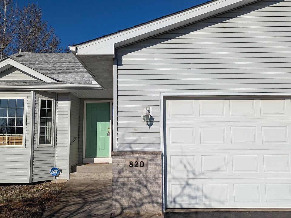 1st image of 820 Shady Ridge Ln