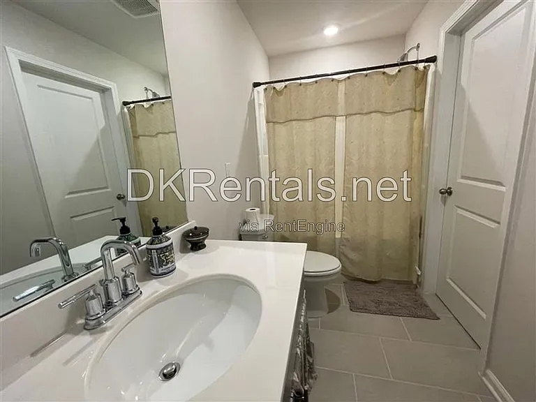 1375 Vayda Ct — Photo 7