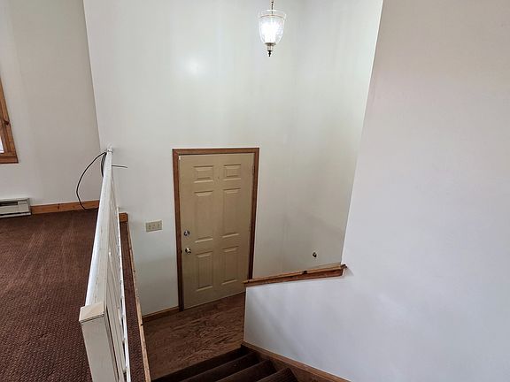 4th image of 909 Hannah Dr