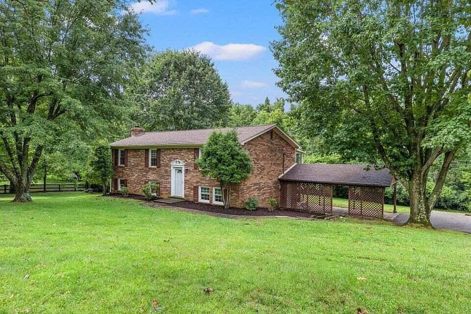 1st image of 107 Ross Dr