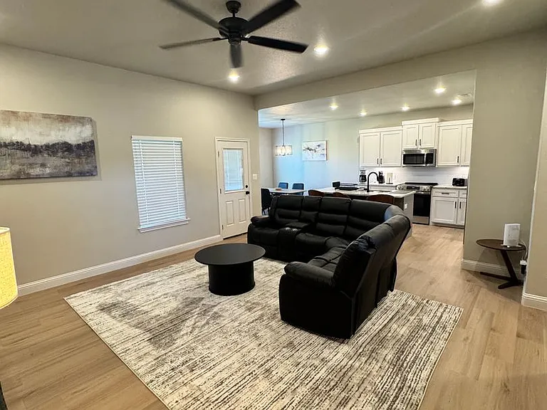 137 Copper Ln — Photo 3