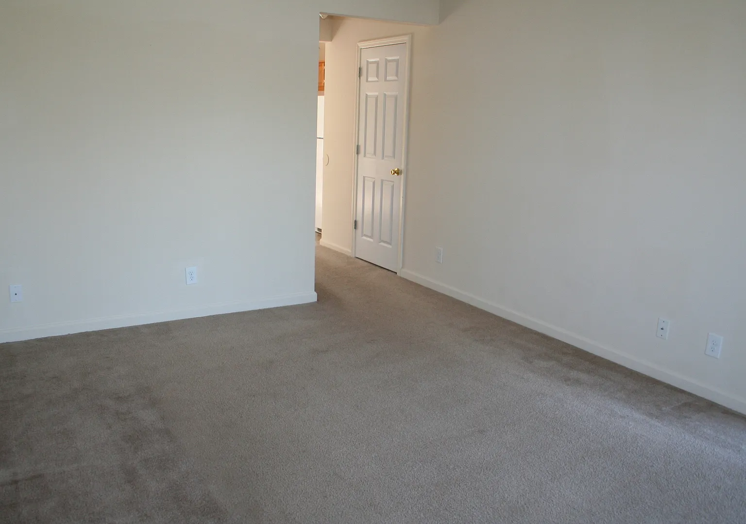 Charis Landing — Photo 2