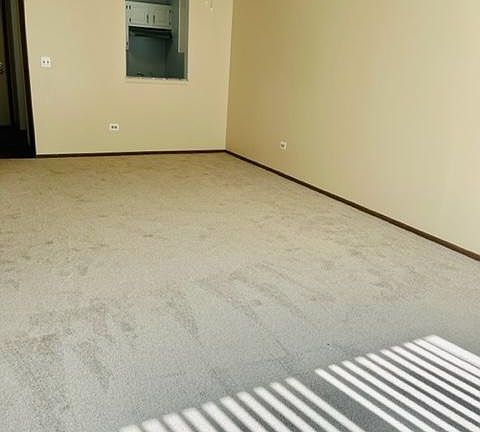 4th image of 185 Glen St #2B