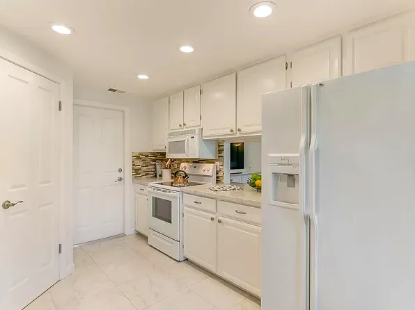 117 E Rincon Ave, Campbell, CA 95008