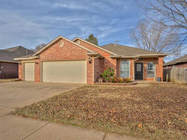 1909 Fair Meadow Dr, Edmond, OK 73003