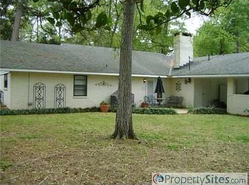 3rd image of 630 Ashbourne Dr