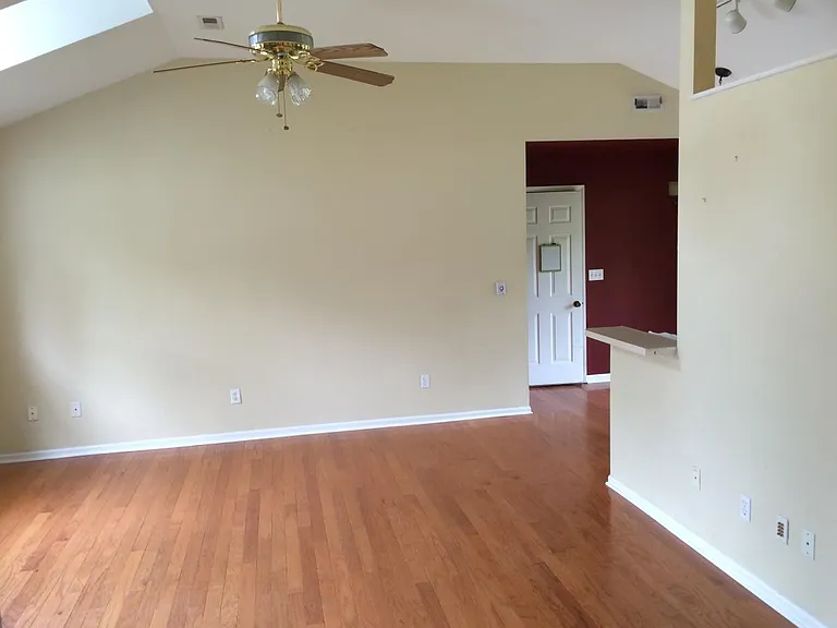 4710 Timber Ln — Photo 7