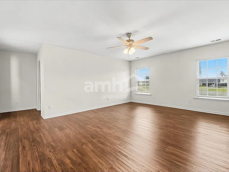 518 Singing Bush Ave — Photo 10