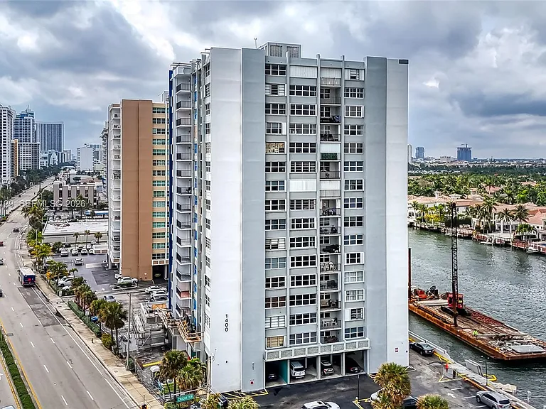 1400 S Ocean Dr #802 — Photo 42